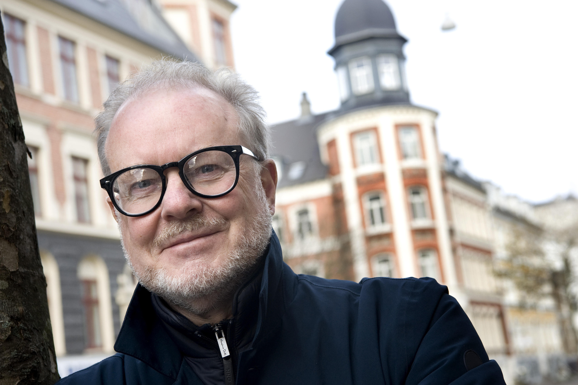 Henrik Wivel signerer “Underværker”