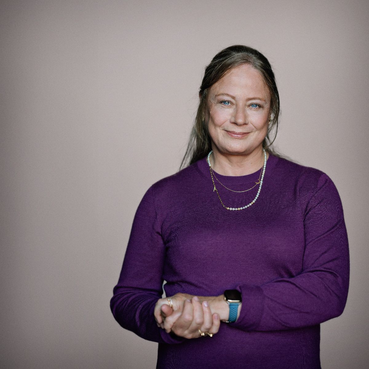 Merete Pryds Helle i samtale med Sune de Souza. Fejring af 10-års jubilæum: Folkets skønhed udkom for ti år siden og blev samme år hædret med De Gyldne Laurbær.
