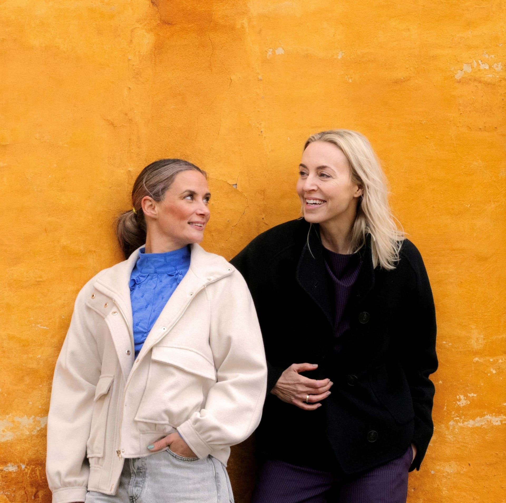 Mira Lie Nielsen og Sofie Østergaard om BOLIGBOGEN med Marie Louise Truelsen